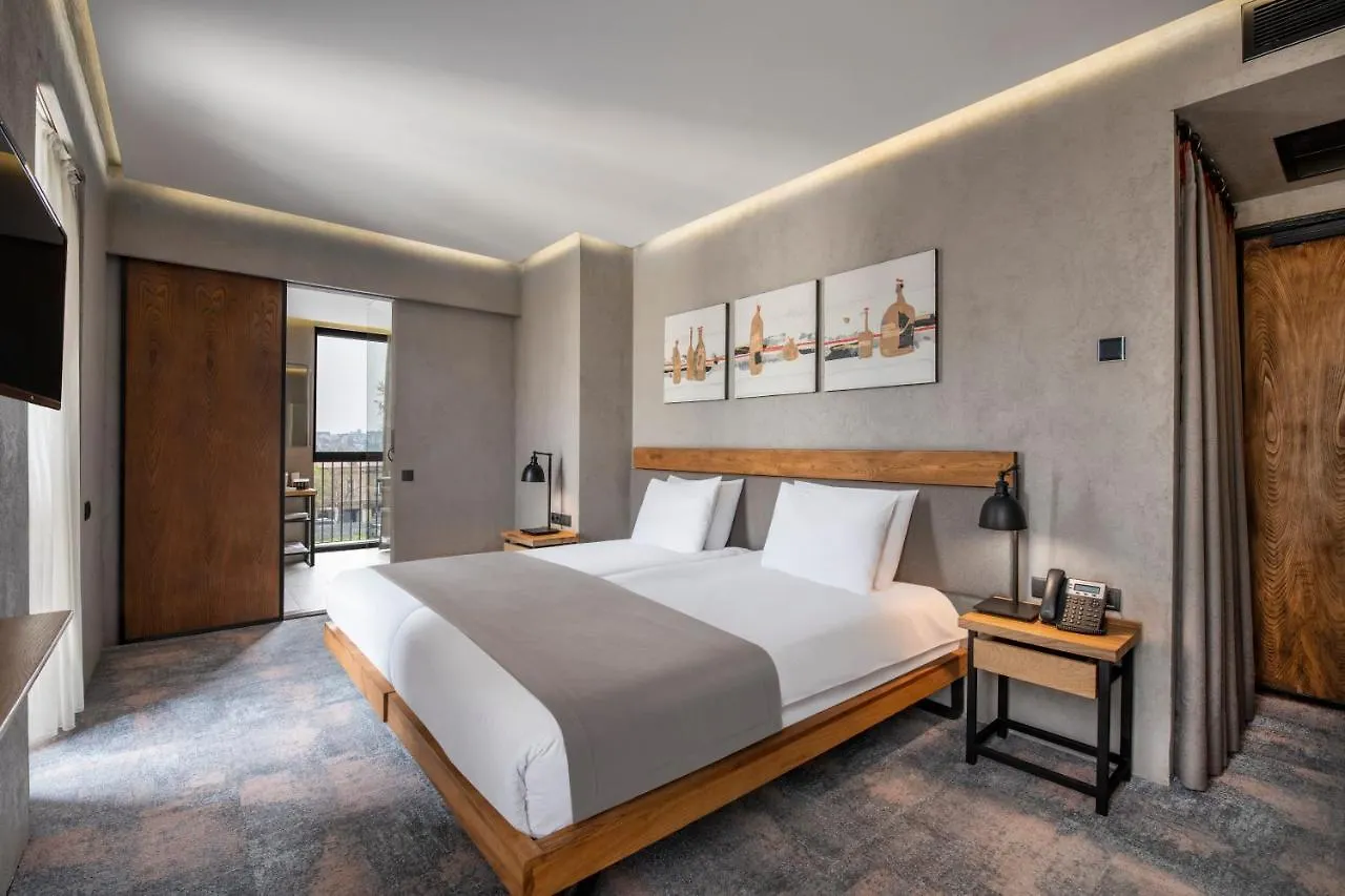 Iota Hotel Tbilisi 5*,