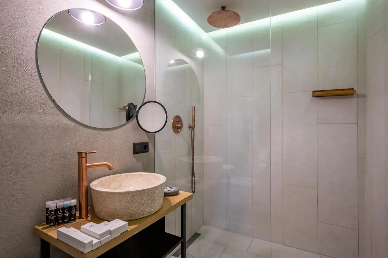 Iota Hotel Tbilisi 5*,