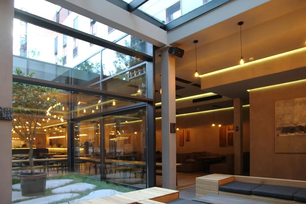 Iota Hotel טביליסי 5*,  גאורגיה