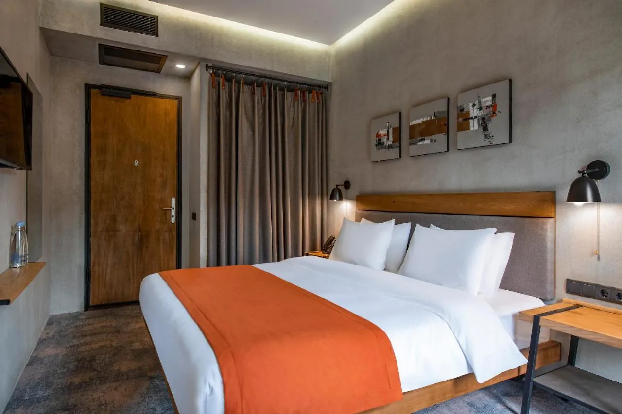 Iota Hotel טביליסי 5*,  גאורגיה
